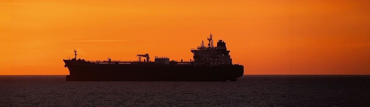 Kriegsschiff